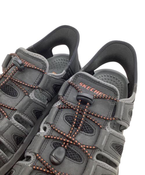 SKECHERS（スケッチャーズ）SKECHERS (スケッチャーズ) SLIP-INS TRESMEN NORVICK グレー サイズ:25.5の古着・服飾アイテム