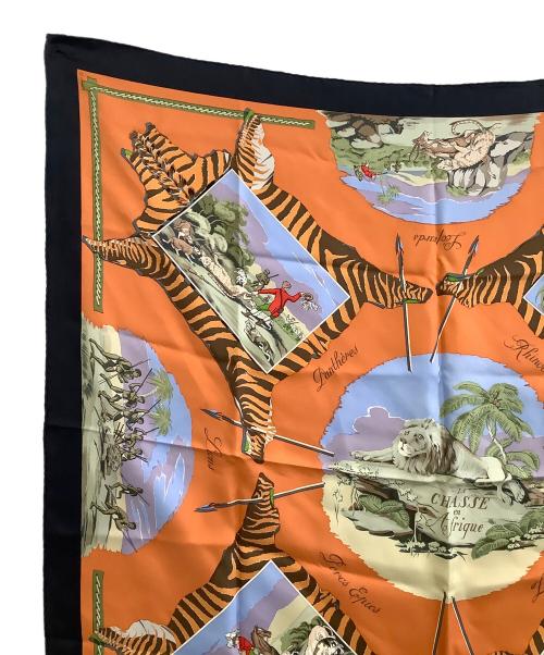 HERMES（エルメス）HERMES (エルメス) 大判スカーフ カレ90/La Chasse en Afrique オレンジ×ブラックの古着・服飾アイテム