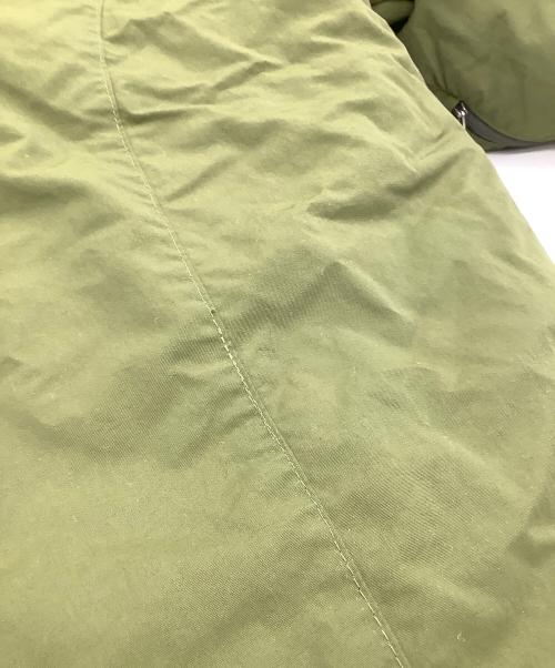 mont-bell（モンベル）mont-bell (モンベル) ダウンジャケット　コロラドパーカ　リバーシブル カーキ×オレンジ サイズ:Lの古着・服飾アイテム