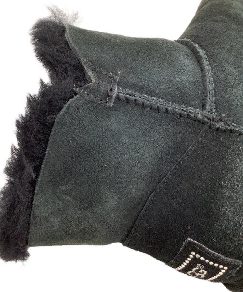 UGG（アグ）UGG (アグ) ムートンブーツ　MINI BAILEY BUTTON BLING ブラック サイズ:23の古着・服飾アイテム