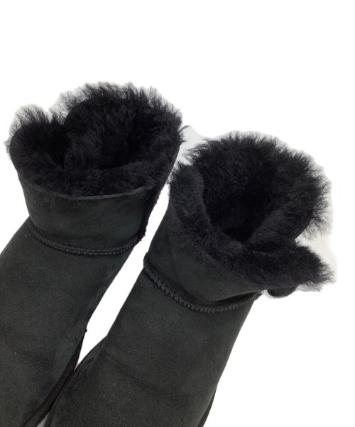 UGG（アグ）UGG (アグ) ムートンブーツ　MINI BAILEY BUTTON BLING ブラック サイズ:23の古着・服飾アイテム