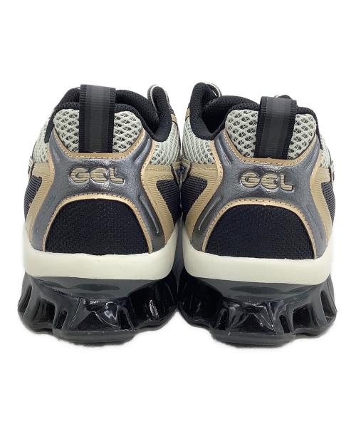 asics（アシックス）asics (アシックス) GEL-QUANTUM KINETIC ブラック×ゴールド サイズ:27.5の古着・服飾アイテム