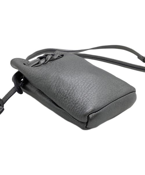 HIROFU（ヒロフ）HIROFU (ヒロフ) スマホショルダーバッグ シルバーの古着・服飾アイテム