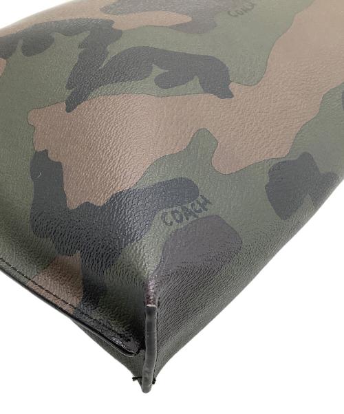 COACH（コーチ）COACH (コーチ) クラッチバッグ カモフラージュ柄 カーキの古着・服飾アイテム