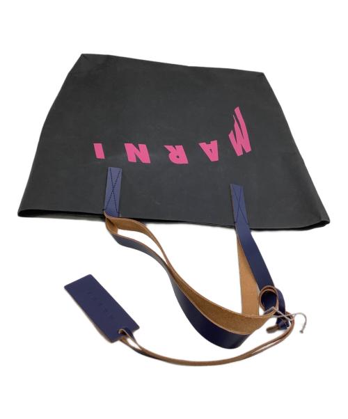 MARNI（マルニ）MARNI (マルニ) トートバッグ ブラック×ピンクの古着・服飾アイテム
