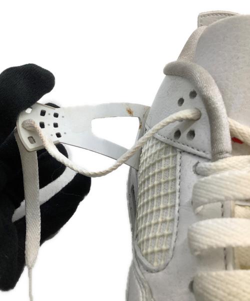 NIKE（ナイキ）NIKE (ナイキ) ミッドカットスニーカー　AIR JORDAN4 ホワイト×グレー サイズ:27.5の古着・服飾アイテム