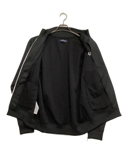 FRED PERRY（フレッドペリー）FRED PERRY (フレッドペリー) トラックジャケット　Taped Track Jacket ブラック サイズ:Lの古着・服飾アイテム
