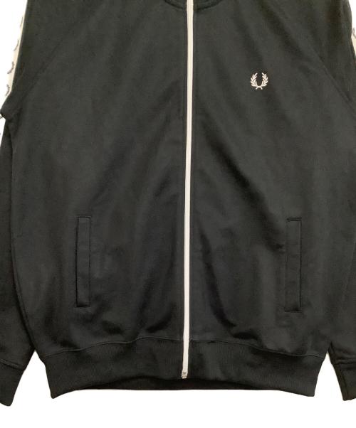 FRED PERRY（フレッドペリー）FRED PERRY (フレッドペリー) トラックジャケット　Taped Track Jacket ブラック サイズ:Lの古着・服飾アイテム