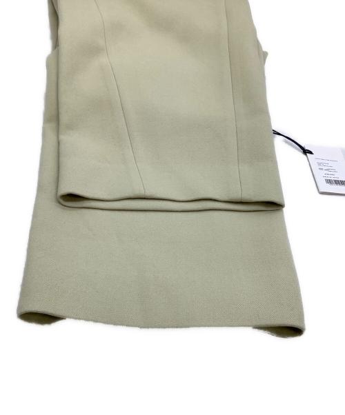 AURALEE（オーラリー）AURALEE (オーラリー) ウールパンツ　LIGHT MELTON SLACKS　24AW 黄緑 未使用品の古着・服飾アイテム