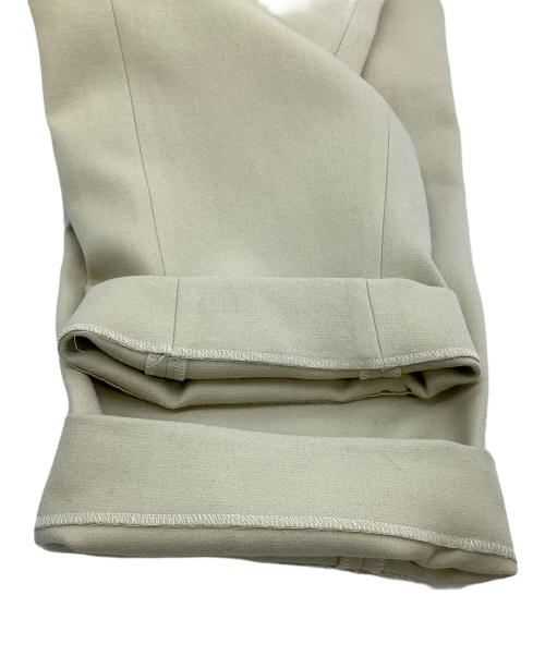AURALEE（オーラリー）AURALEE (オーラリー) ウールパンツ　LIGHT MELTON SLACKS　24AW 黄緑 未使用品の古着・服飾アイテム