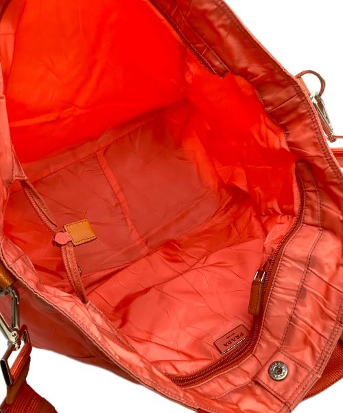 PRADA（プラダ）PRADA (プラダ) ナイロンショルダーバッグ 三角ロゴプレート オレンジの古着・服飾アイテム