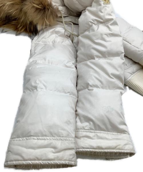 BURBERRY BLUE LABEL（バーバリーロンドンブルーレーベル）BURBERRY BLUE LABEL (バーバリーロンドンブルーレーベル) ダウンジャケット ホワイト サイズ:38の古着・服飾アイテム