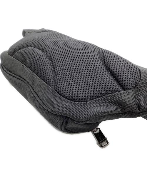 TUMI（トゥミ）TUMI (トゥミ) ウエストポーチ ブラックの古着・服飾アイテム