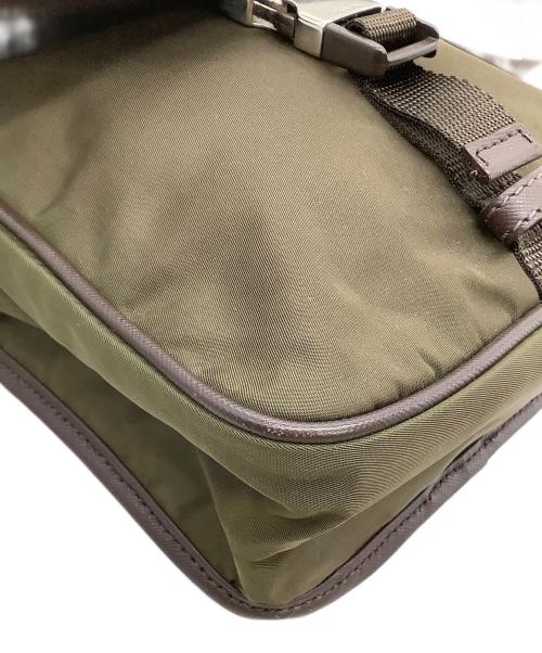 PRADA（プラダ）PRADA (プラダ) ショルダーバッグ カーキ×ブラウンの古着・服飾アイテム