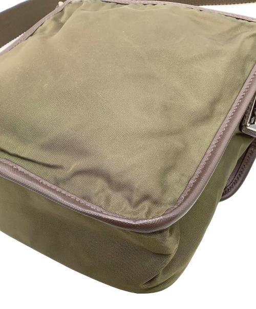 PRADA（プラダ）PRADA (プラダ) ショルダーバッグ カーキ×ブラウンの古着・服飾アイテム