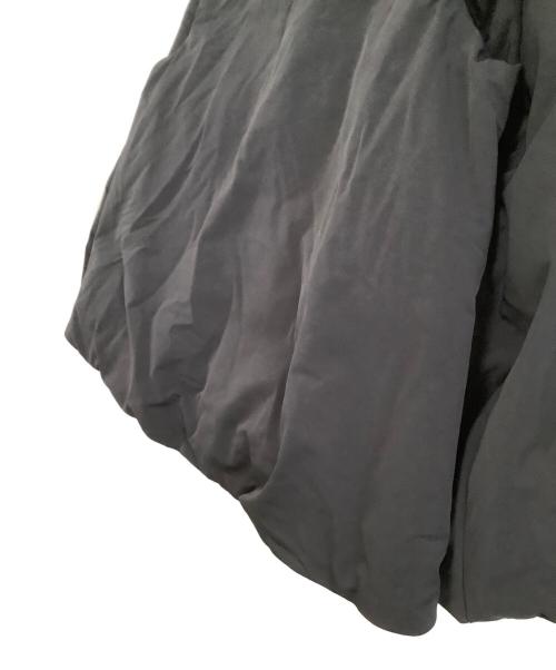 UNIQLO+J（ユニクロ プラスジェイ）UNIQLO+J (ユニクロ プラスジェイ) ハイブリッドダウンジャケット ブラック サイズ:M 未使用品の古着・服飾アイテム