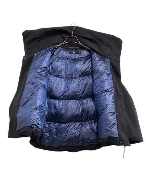 UNIQLO+J（ユニクロ プラスジェイ）UNIQLO+J (ユニクロ プラスジェイ) ハイブリッドダウンジャケット ネイビー サイズ:M 未使用品の古着・服飾アイテム