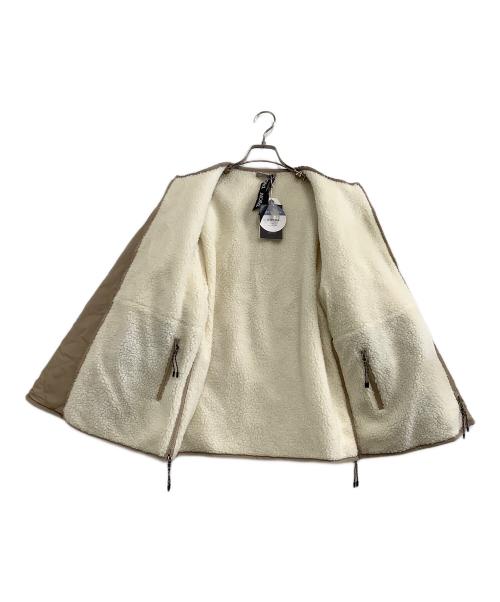 SHIPS any（シップスエニィ）SHIPS any (シップスエニィ) TAION (タイオン) ダウンボアリバーシブルジャケット ベージュ サイズ:free 未使用品の古着・服飾アイテム