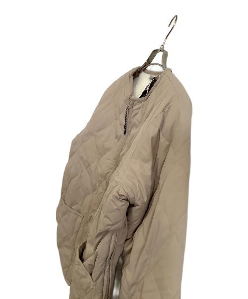 SHIPS any（シップスエニィ）SHIPS any (シップスエニィ) TAION (タイオン) ダウンボアリバーシブルジャケット ベージュ サイズ:free 未使用品の古着・服飾アイテム
