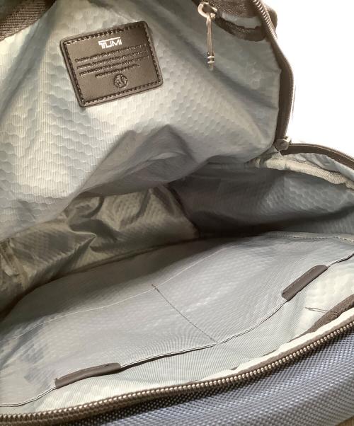 TUMI（トゥミ）TUMI (トゥミ) ダイナミックバックパック ネイビーの古着・服飾アイテム