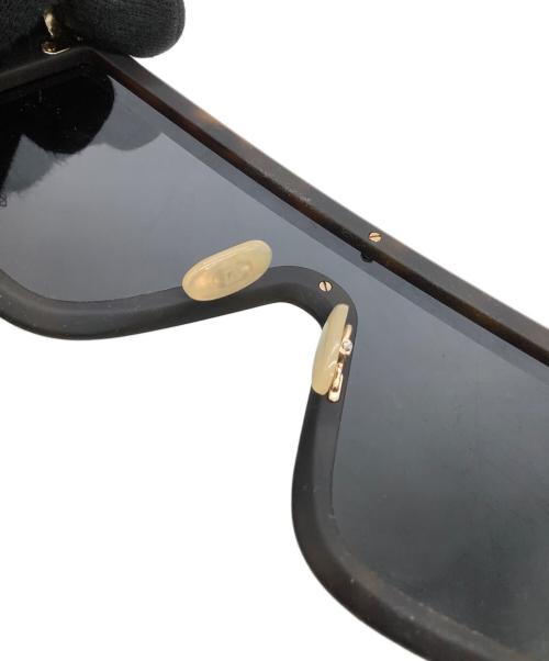 FENDI（フェンディ）FENDI (フェンディ) サングラス ファビュラス ブラック×ゴールドの古着・服飾アイテム