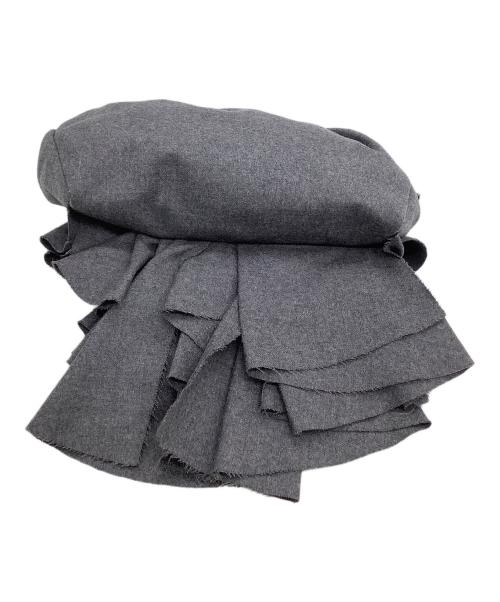 ANTEPRIMA（アンテプリマ）ANTEPRIMA (アンテプリマ) フリルクラッチバッグ グレーの古着・服飾アイテム