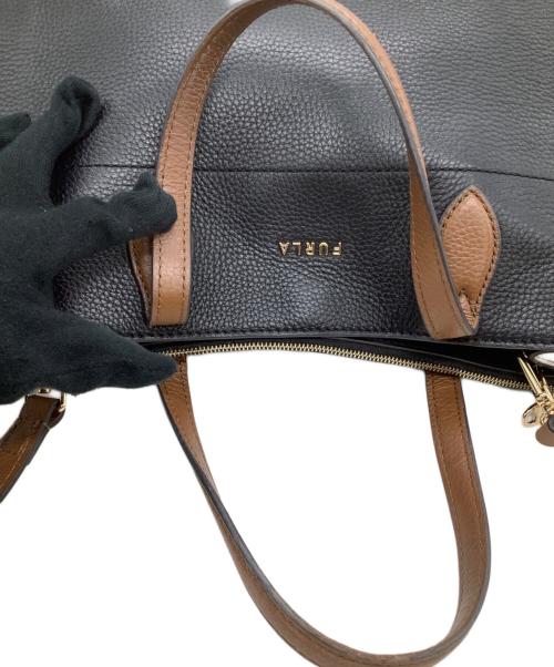 FURLA（フルラ）FURLA (フルラ) 2WAYバッグ ブラック×ホワイトの古着・服飾アイテム