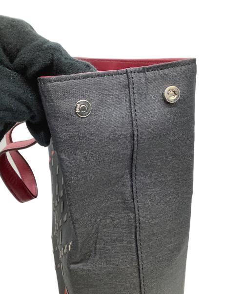 BURBERRY LONDON（バーバリーロンドン）BURBERRY LONDON (バーバリーロンドン) トートバッグ グレー×レッドの古着・服飾アイテム