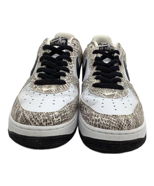 NIKE（ナイキ）NIKE (ナイキ) スニーカー AIR FORCE 1 LOW RETRO ホワイト×ブラウン サイズ:27の古着・服飾アイテム