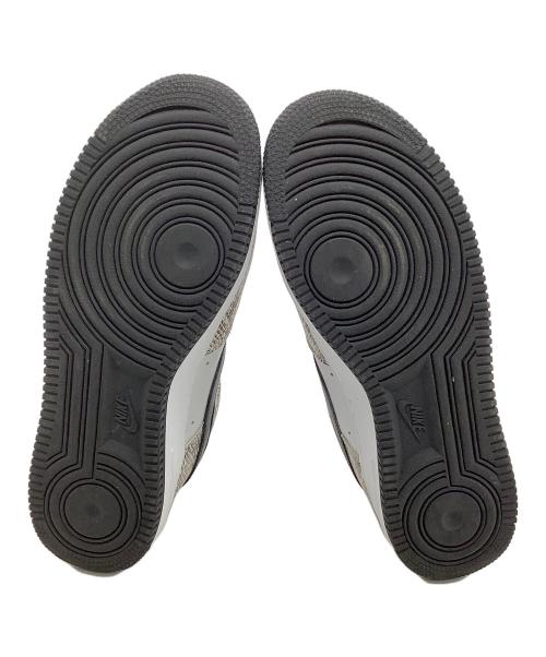 NIKE（ナイキ）NIKE (ナイキ) スニーカー AIR FORCE 1 LOW RETRO ホワイト×ブラウン サイズ:27の古着・服飾アイテム