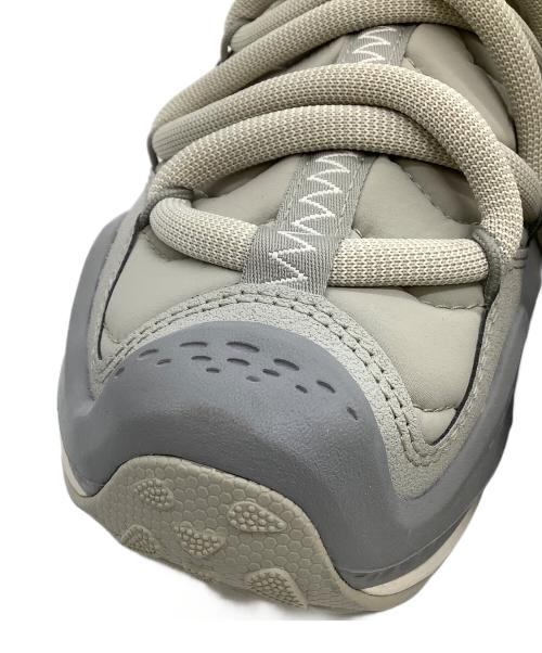 HOKAONEONE（ホカオネオネ）HOKAONEONE (ホカオネオネ) ローカットスニーカー グレー サイズ:27の古着・服飾アイテム