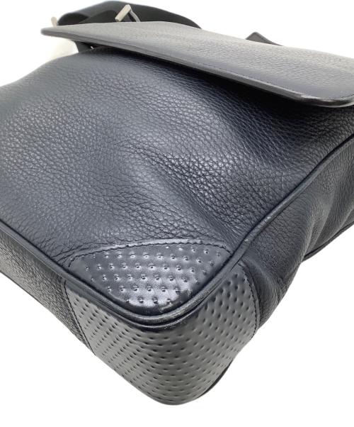 dunhill（ダンヒル）dunhill (ダンヒル) レザーショルダーバッグ ブラックの古着・服飾アイテム