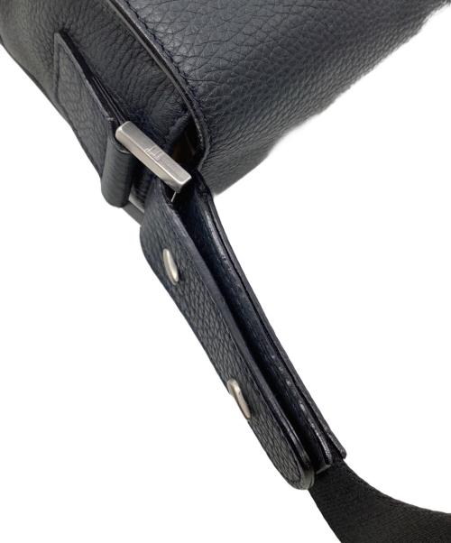 dunhill（ダンヒル）dunhill (ダンヒル) レザーショルダーバッグ ブラックの古着・服飾アイテム