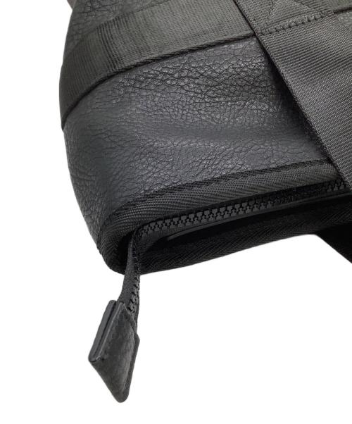 ARMANI EXCHANGE（アルマーニ エクスチェンジ）ARMANI EXCHANGE (アルマーニ エクスチェンジ) トートバッグ ブラックの古着・服飾アイテム