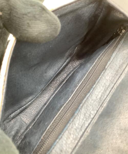 MCM（エムシーエム）MCM (エムシーエム) ショルダーポーチ ホワイト×ブラックの古着・服飾アイテム