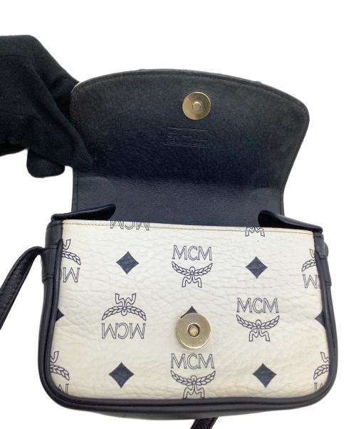 MCM（エムシーエム）MCM (エムシーエム) ショルダーポーチ ホワイト×ブラックの古着・服飾アイテム