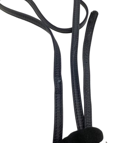 MCM（エムシーエム）MCM (エムシーエム) ショルダーポーチ ホワイト×ブラックの古着・服飾アイテム