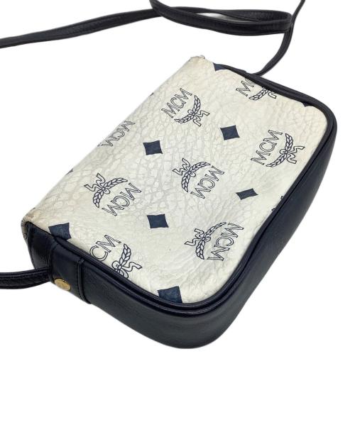 MCM（エムシーエム）MCM (エムシーエム) ショルダーポーチ ホワイト×ブラックの古着・服飾アイテム