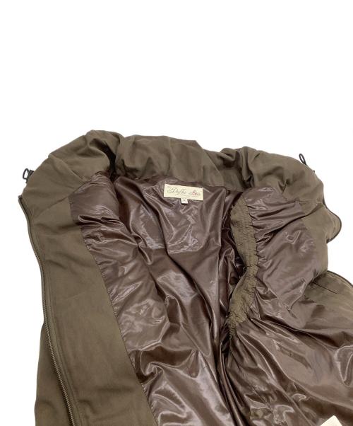 The Duffer of ST.George（ザ ダファーオブセントジョージ）The Duffer of ST.George (ザ ダファーオブセントジョージ) ダウンベスト　VOLUME NECK DOWN VEST ベージュ サイズ:Mの古着・服飾アイテム