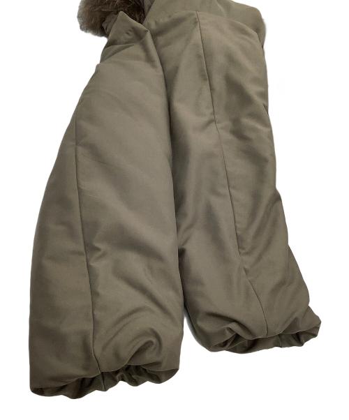 green label relaxing（グリーンレーベルリラクシング）green label relaxing (グリーンレーベルリラクシング) ダウンコート　FM 2WAY ファー ノーステッチ ダウン コート オリーブ サイズ:36の古着・服飾アイテム