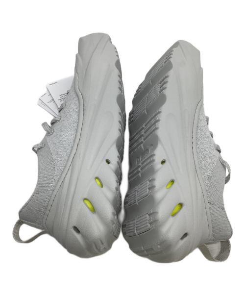 crocs（クロックス）crocs (クロックス) ローカットスニーカー 	Echo Surge グレー サイズ:5 未使用品の古着・服飾アイテム