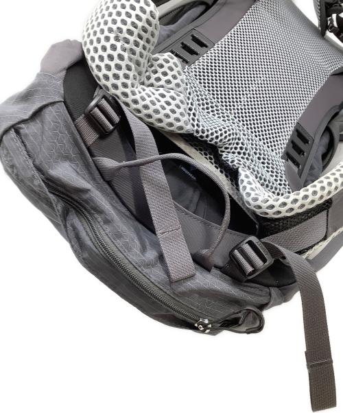 OSPREY（オスプレー）OSPREY (オスプレー) バックパック STRATOS 26 グレーの古着・服飾アイテム