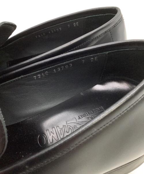 Salvatore Ferragamo（サルヴァトーレ フェラガモ）Salvatore Ferragamo (サルヴァトーレ フェラガモ) ローファー ブラック サイズ:7 2Eの古着・服飾アイテム