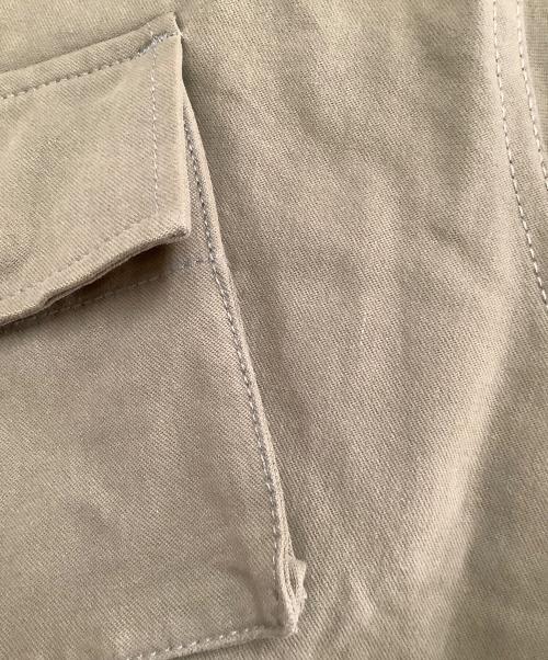 JJJJound（ジョウンド）JJJJound (ジョウンド) ミリタリージャケット　Lightweight Utility Jacket グリーン サイズ:Lの古着・服飾アイテム