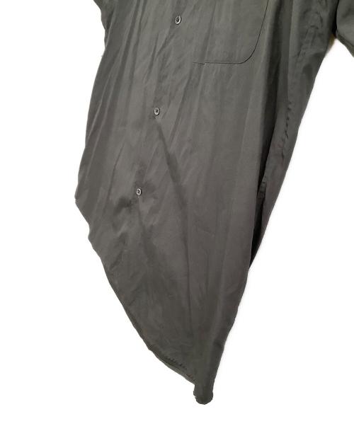 Graphpaper（グラフペーパー）Graphpaper (グラフペーパー) 半袖シャツ　Broad Oversized S/S Regular Collar Shirt グレー サイズ:freeの古着・服飾アイテム