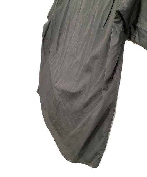 Graphpaper（グラフペーパー）Graphpaper (グラフペーパー) 半袖シャツ　Broad Oversized S/S Regular Collar Shirt グレー サイズ:freeの古着・服飾アイテム