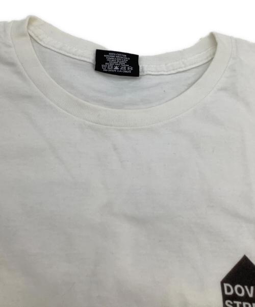 stussy（ステューシー）stussy (ステューシー) DOVER STREET MARKET (ドーバー ストリート マーケット) 半袖Tシャツ　プリント ホワイト サイズ:Mの古着・服飾アイテム