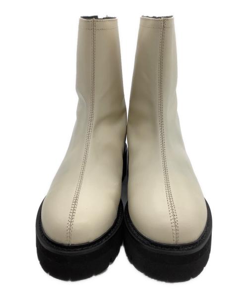 Caminando（カミナンド）Caminando (カミナンド) バックジップブーツ アイボリー サイズ:8の古着・服飾アイテム