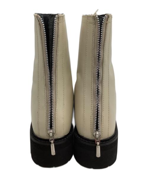 Caminando（カミナンド）Caminando (カミナンド) バックジップブーツ アイボリー サイズ:8の古着・服飾アイテム