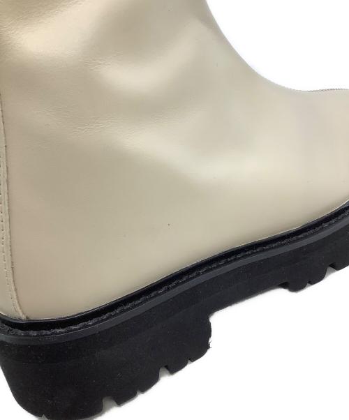 Caminando（カミナンド）Caminando (カミナンド) バックジップブーツ アイボリー サイズ:8の古着・服飾アイテム